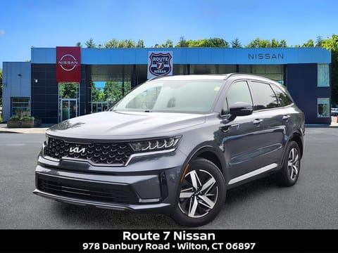 1 image of 2023 Kia Sorento S