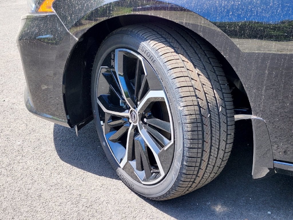 2025 Nissan Altima SR - Photo 27