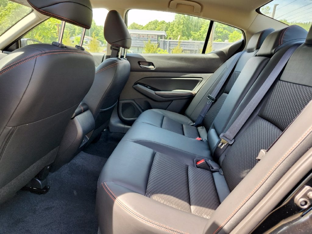2025 Nissan Altima SR - Photo 12