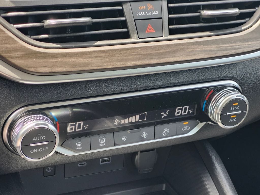 2025 Nissan Altima SV - Photo 18