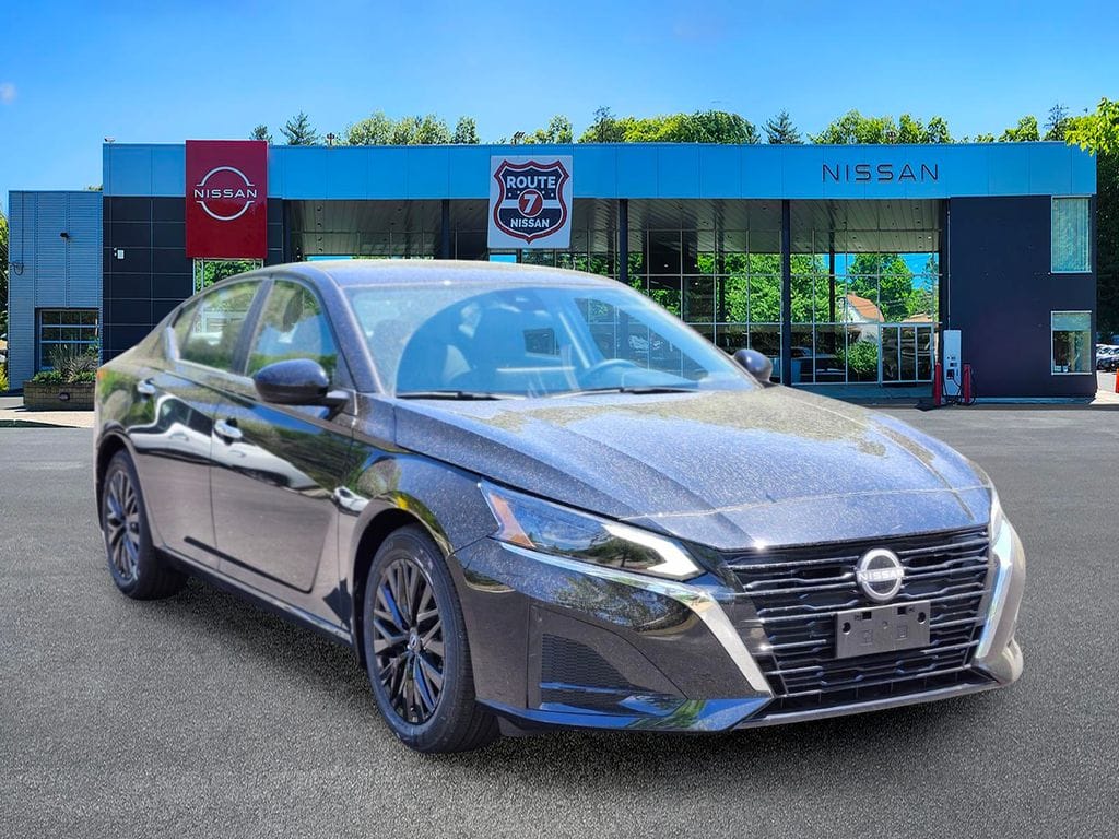 2025 Nissan Altima SV - Photo 6