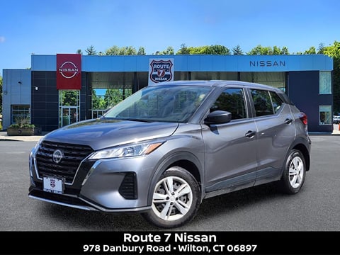 1 image of 2025 Nissan Kicks Play S