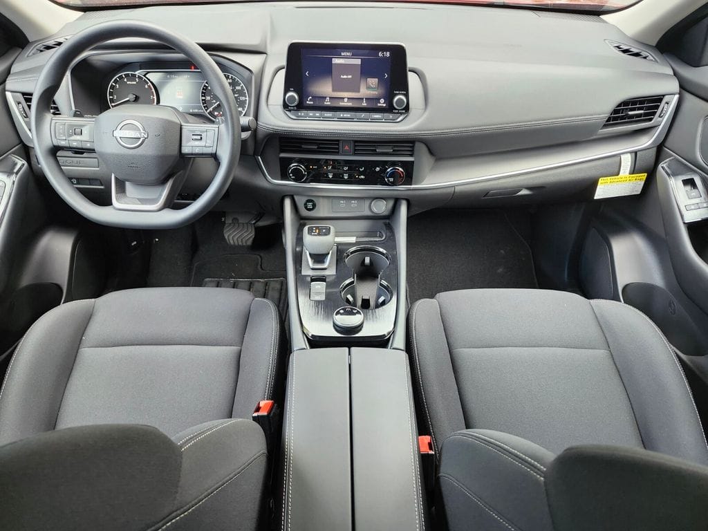 2025 Nissan Rogue S - Photo 10