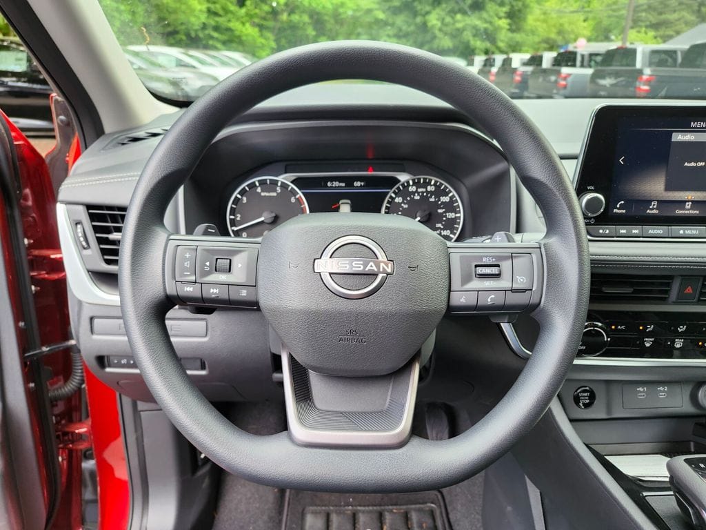 2025 Nissan Rogue S - Photo 25