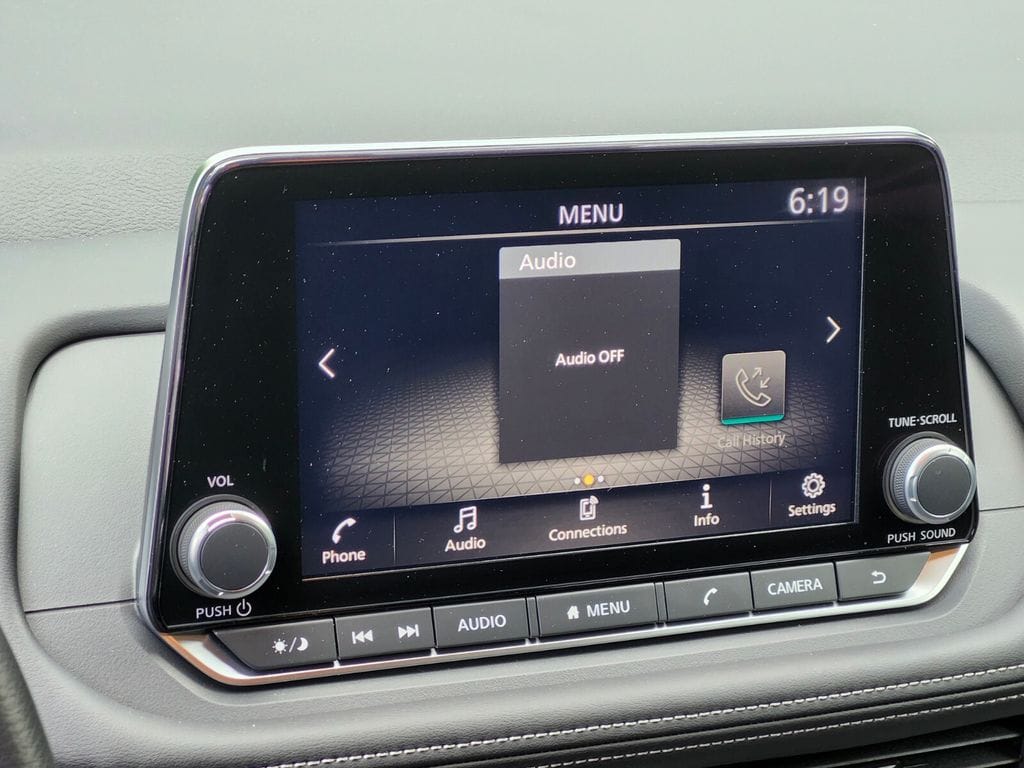 2025 Nissan Rogue S - Photo 18