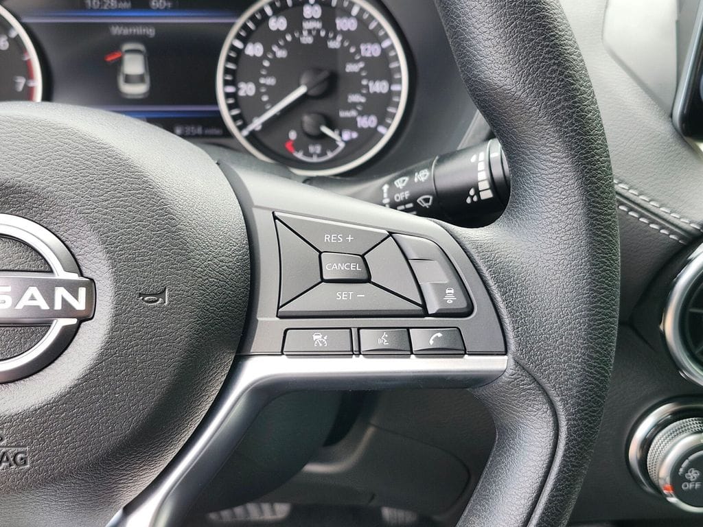 2025 Nissan Sentra SV - Photo 25