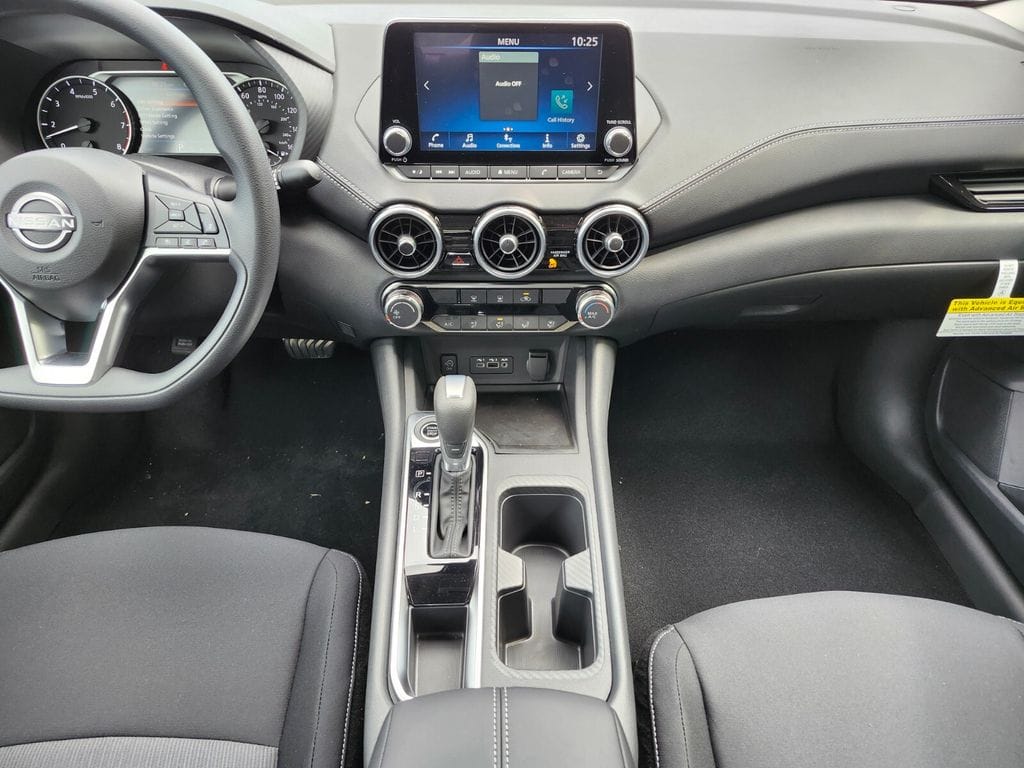 2025 Nissan Sentra SV - Photo 13