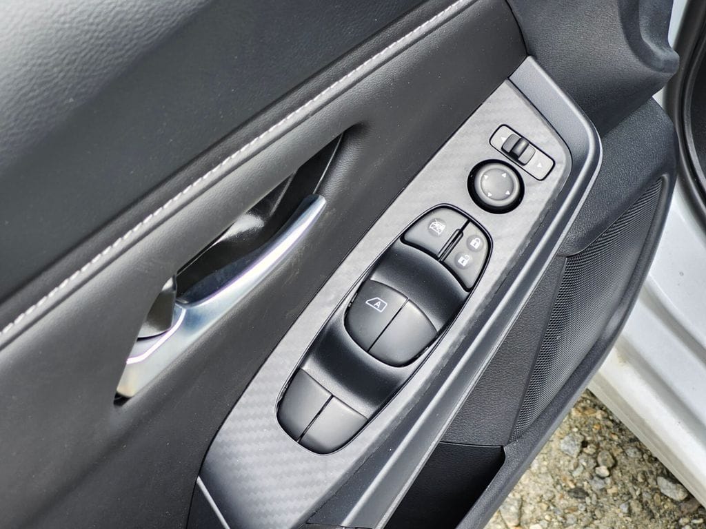 2025 Nissan Sentra SV - Photo 16