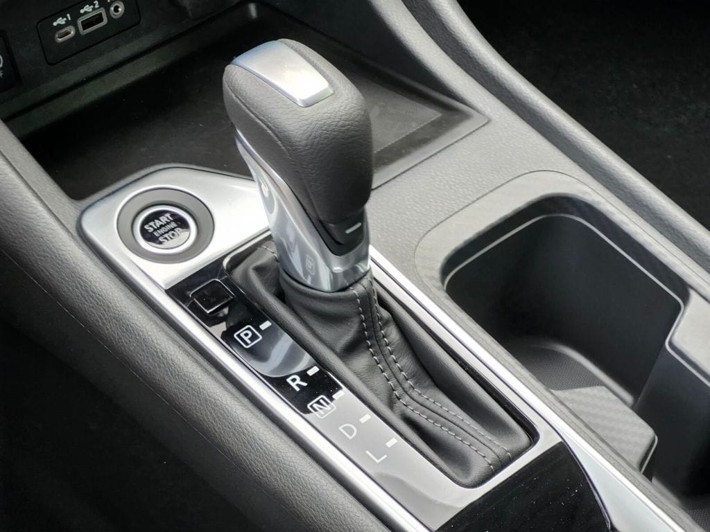2025 Nissan Sentra SV - Photo 23