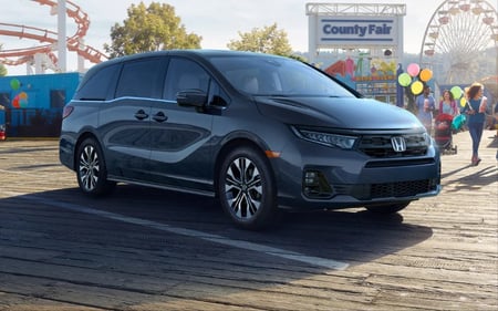 Why the 2027 Honda Odyssey Touring Fits Lawrence, KS Family Driving
