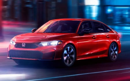 How the Civic Sedan Hybrid Makes Everyday Driving Easier around Burlingame, KS