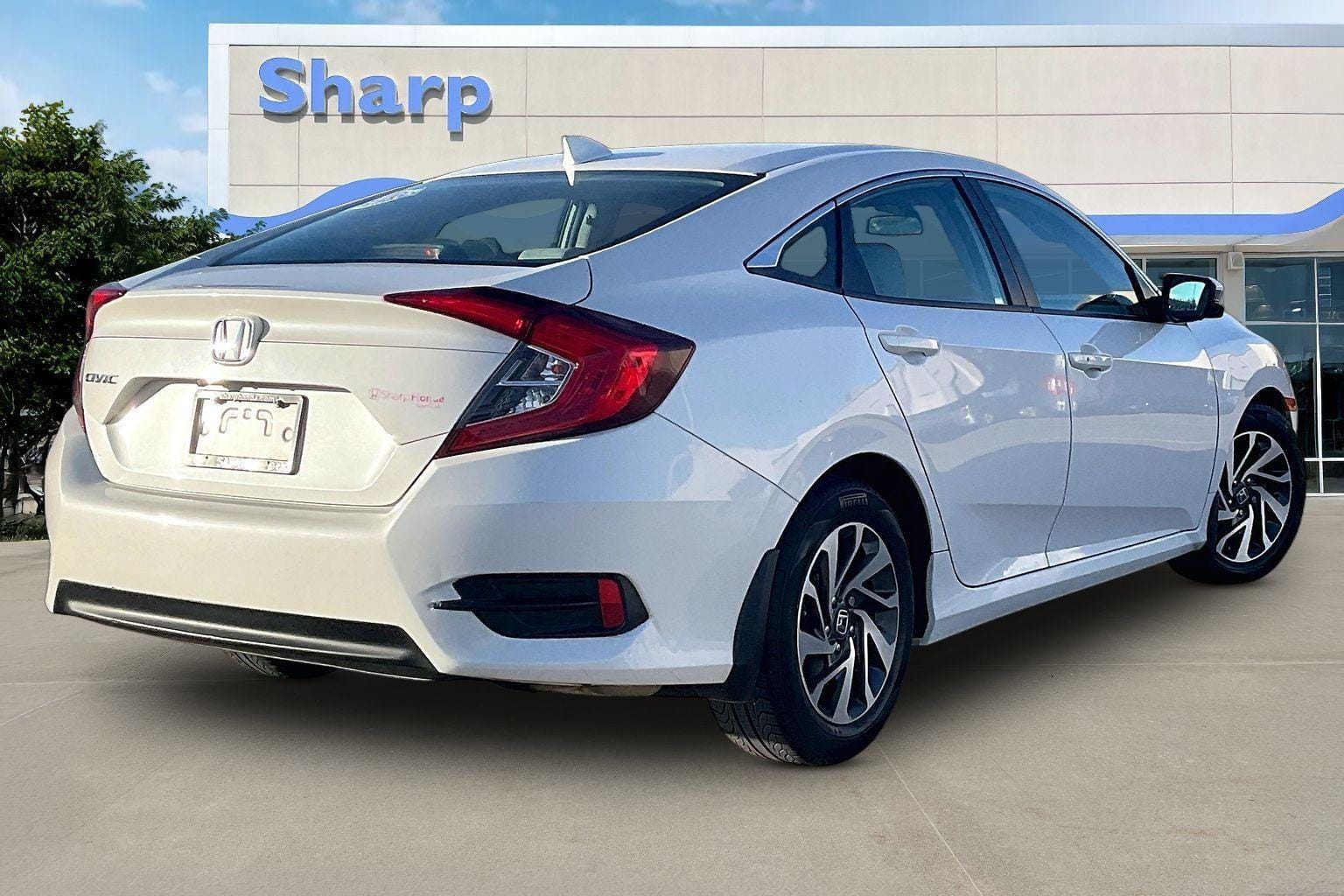 Used 2018 Honda Civic EX with VIN 19XFC2F71JE012572 for sale in Kansas City