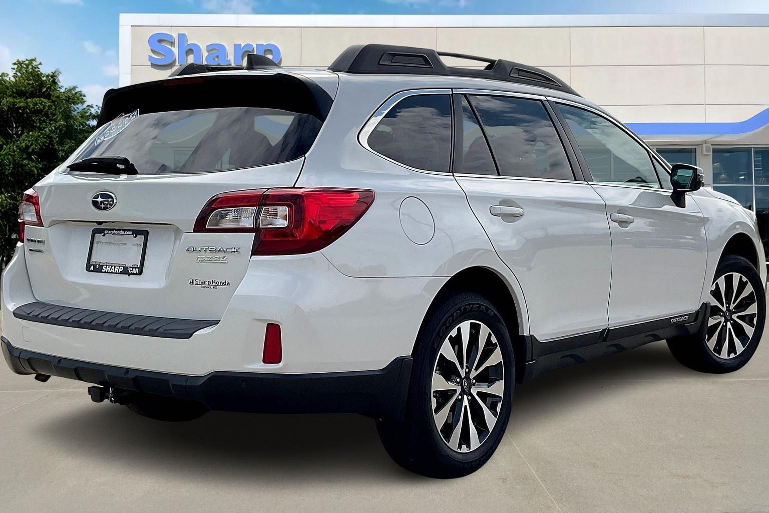 Used 2017 Subaru Outback Limited with VIN 4S4BSANC0H3243261 for sale in Kansas City