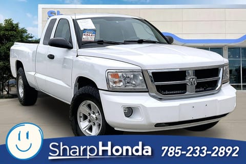 1 image of 2008 Dodge Dakota SLT