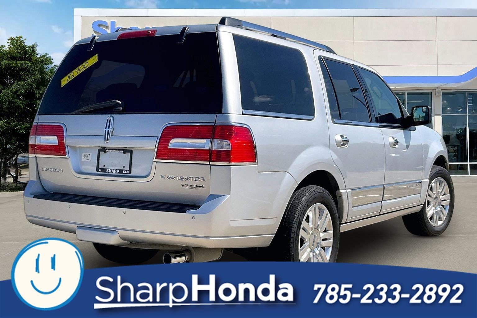 Used 2012 Lincoln Navigator Base with VIN 5LMJJ2H54CEL08768 for sale in Kansas City