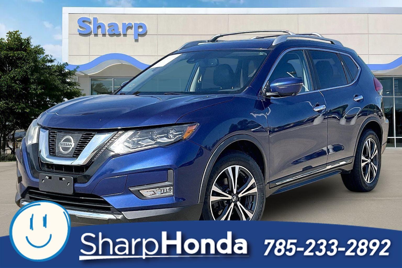Used 2017 Nissan Rogue SL with VIN JN8AT2MV1HW016928 for sale in Kansas City