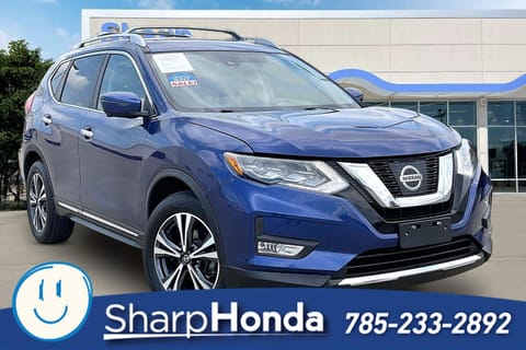 1 image of 2017 Nissan Rogue SL