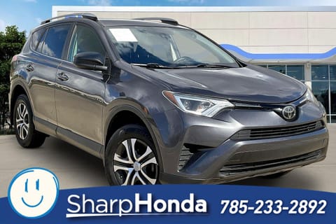 1 image of 2017 Toyota RAV4 LE