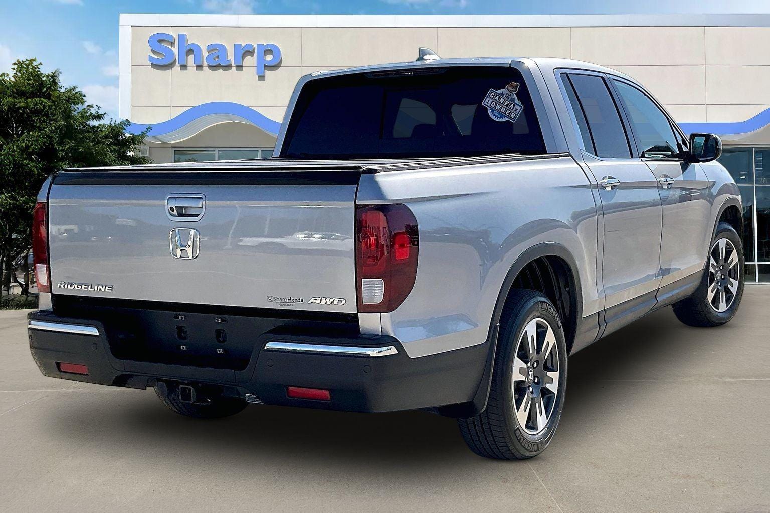 Used 2019 Honda Ridgeline RTL-E with VIN 5FPYK3F78KB027381 for sale in Kansas City