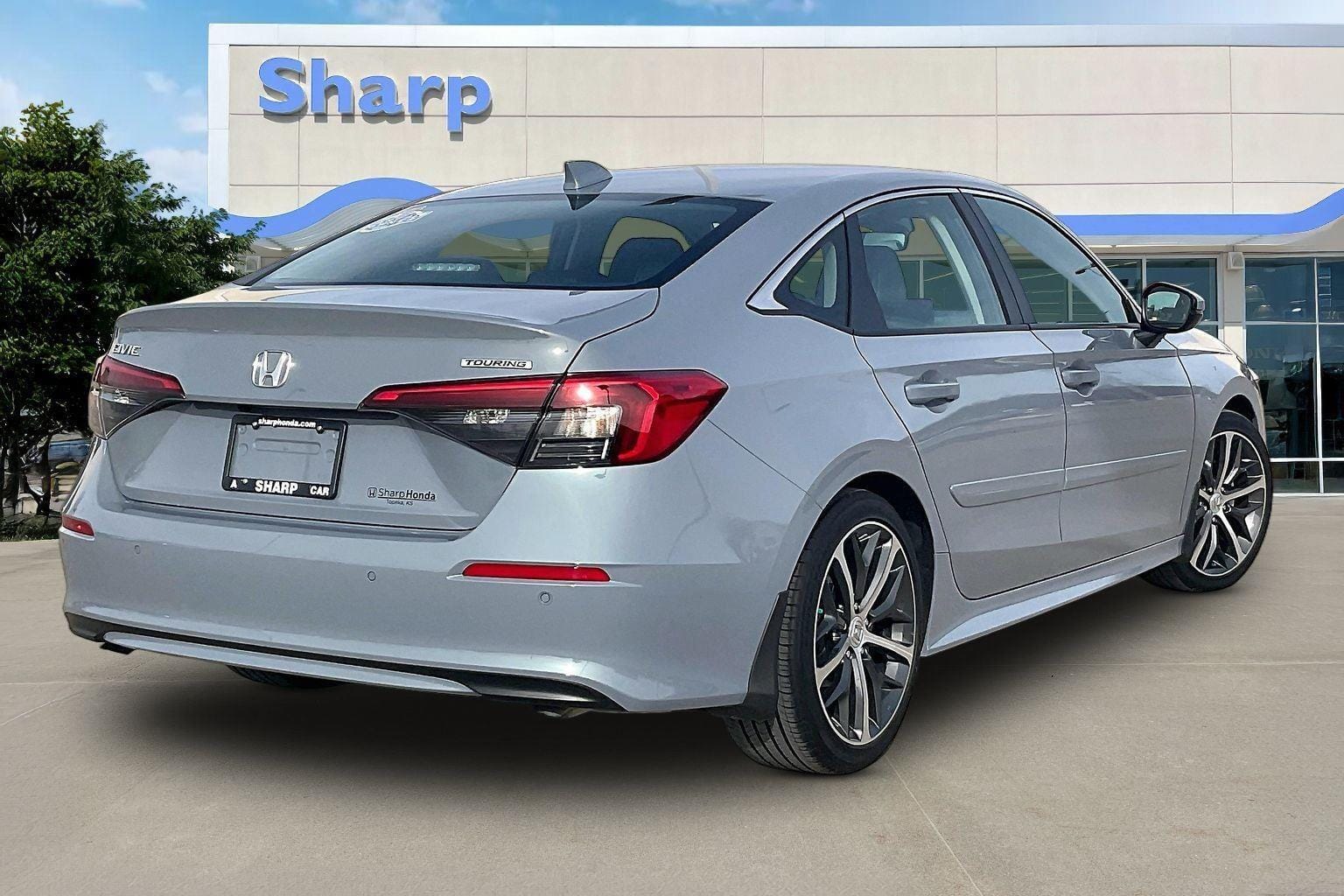 Used 2024 Honda Civic Touring with VIN 2HGFE1F90RH326026 for sale in Kansas City