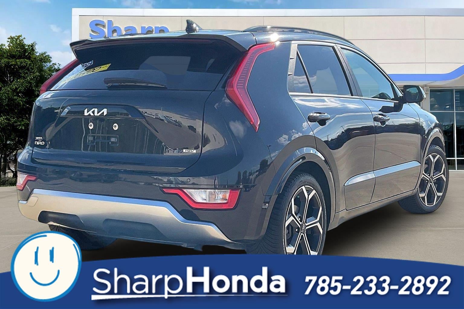 Used 2024 Kia Niro EX Touring with VIN KNDCR3LE1R5128064 for sale in Kansas City