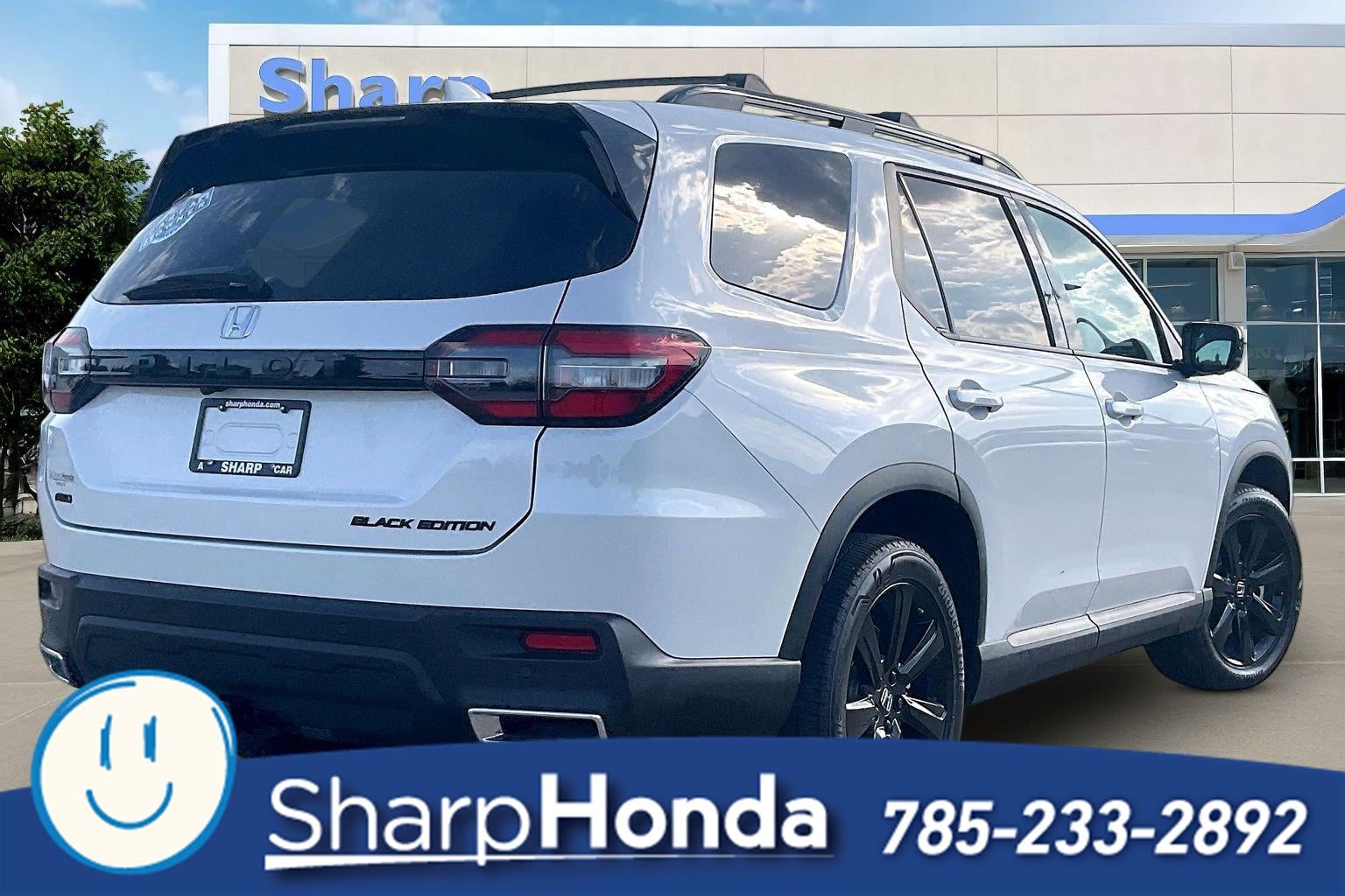 Used 2025 Honda Pilot Black Edition with VIN 5FNYG1H92SB083023 for sale in Kansas City