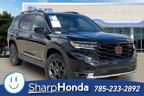 1 image of 2025 Honda Pilot TrailSport