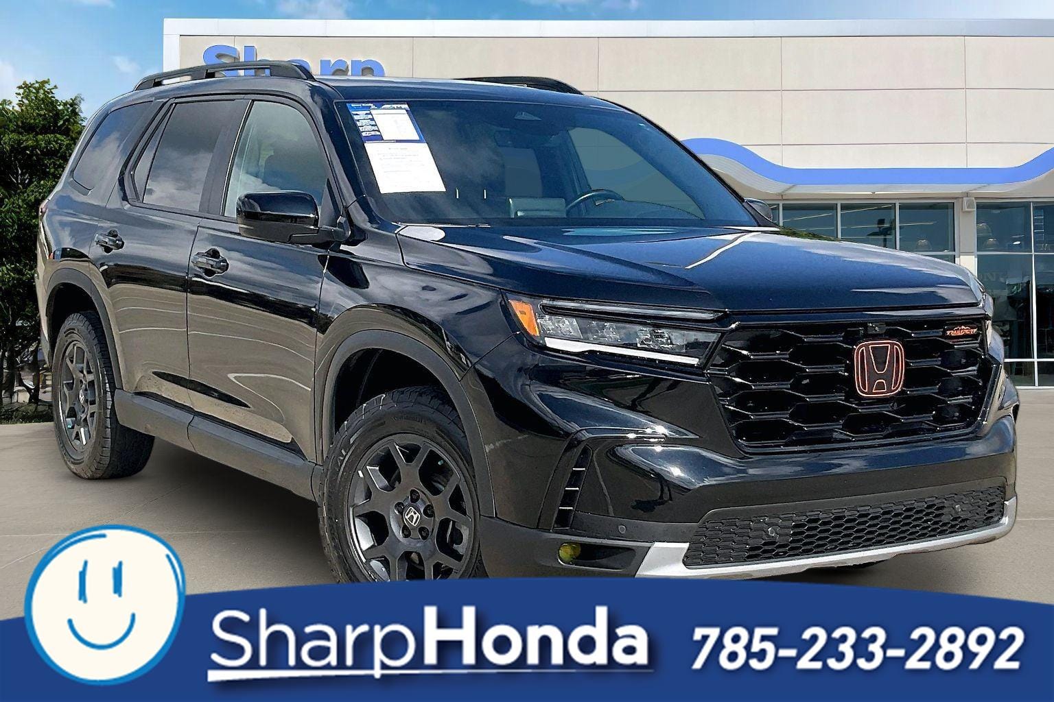 2025 Honda Pilot TrailSport AWD's photo