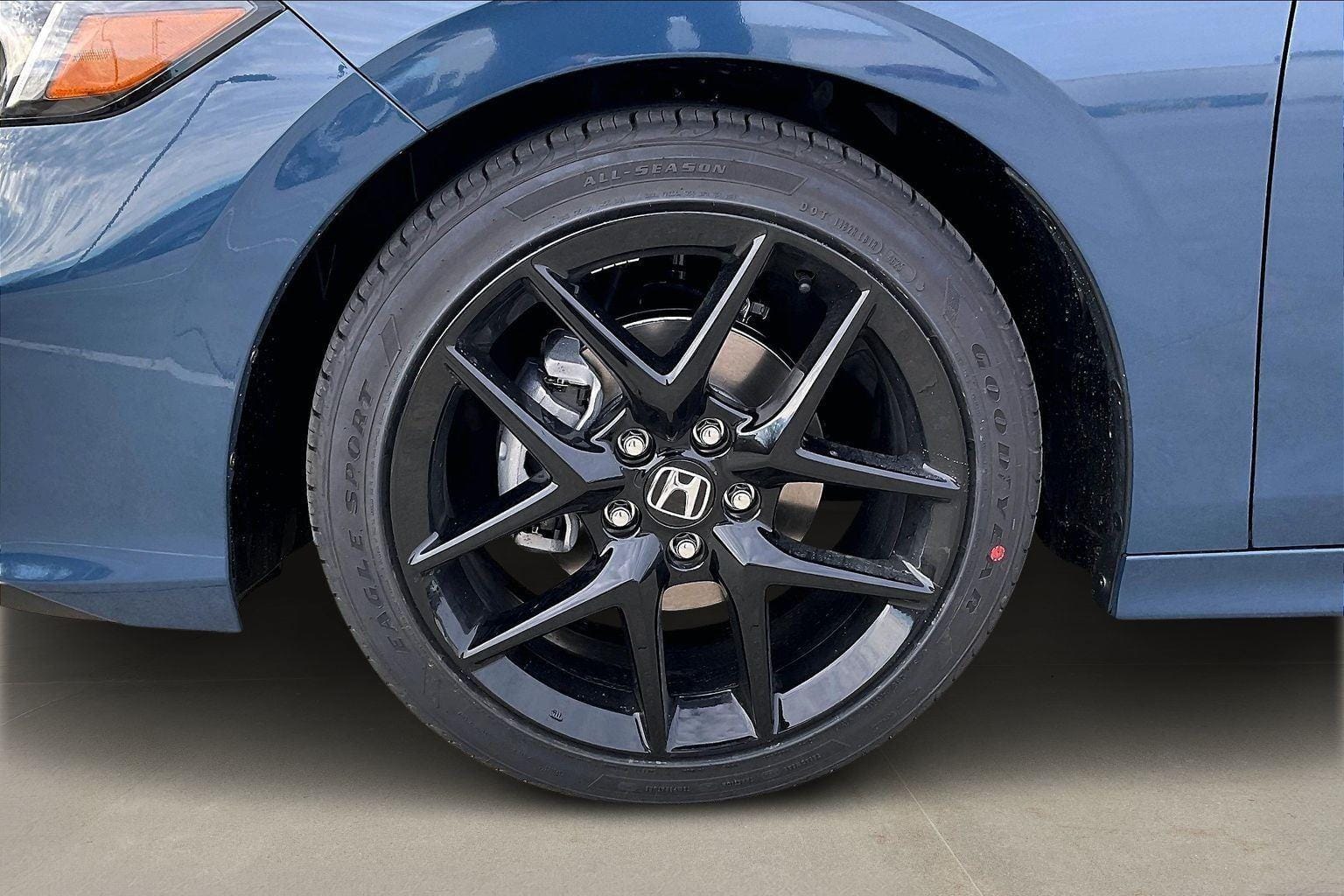 2026 Honda Civic Sport - Photo 13