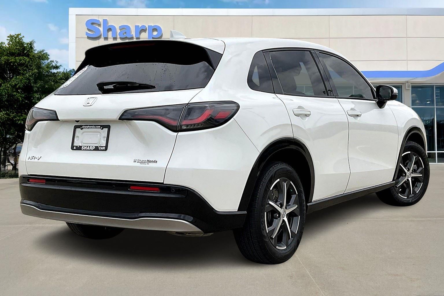 Used 2023 Honda HR-V EX-L with VIN 3CZRZ2H76PM724707 for sale in Kansas City