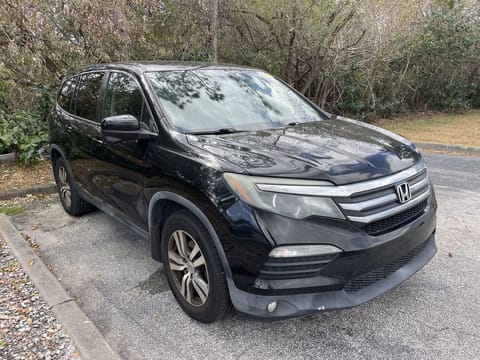 1 image of 2017 Honda Pilot EX-L