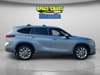 2 thumbnail image of  2022 Toyota Highlander Limited