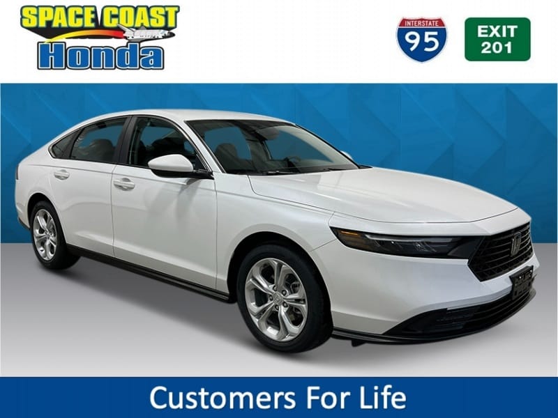 2025 Honda Accord LX's photo