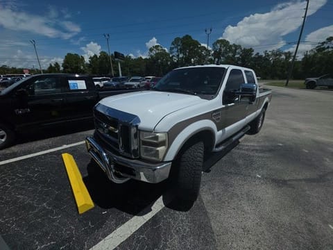 1 image of 2008 Ford F-250SD Lariat
