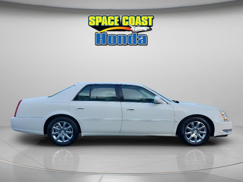 Used 2009 Cadillac DTS 1SD with VIN 1G6KD57Y79U102801 for sale in Cocoa, FL