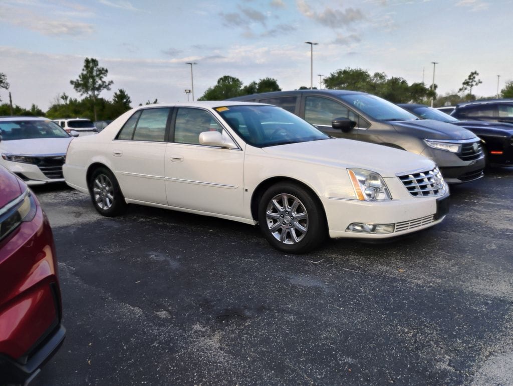 Used 2009 Cadillac DTS  with VIN 1G6KD57Y79U102801 for sale in Cocoa, FL