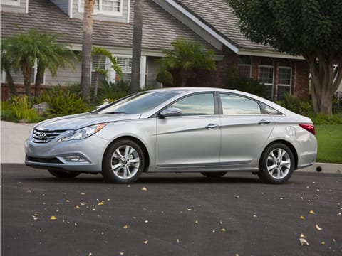1 image of 2011 Hyundai Sonata SE