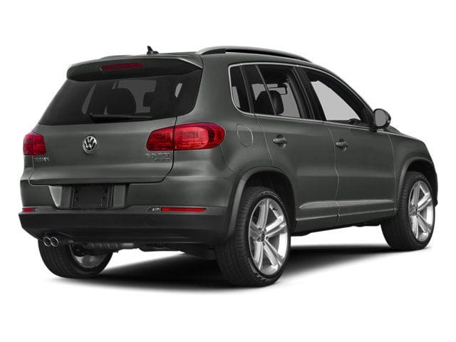 2 thumbnail image of  2014 Volkswagen Tiguan S