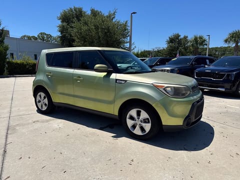 1 image of 2015 Kia Soul Base