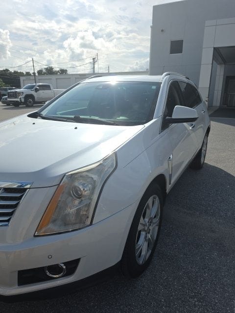 1 image of 2016 Cadillac SRX Performance
