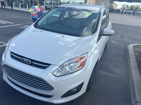 1 image of 2016 Ford C-Max Hybrid SEL