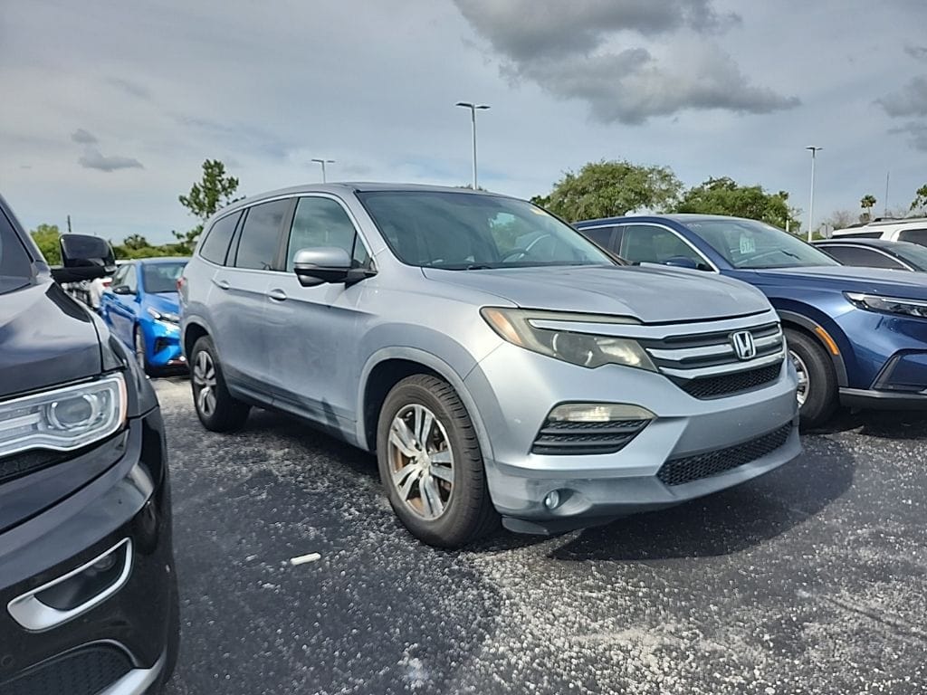 2016 Honda Pilot 2WD EX's photo