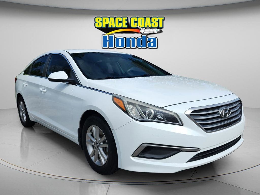 Used 2016 Hyundai Sonata SE with VIN 5NPE24AF5GH403639 for sale in Cocoa, FL