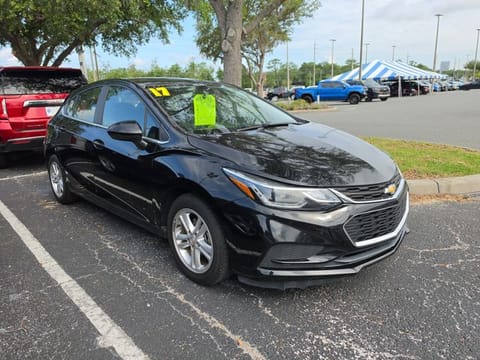 1 image of 2017 Chevrolet Cruze LT