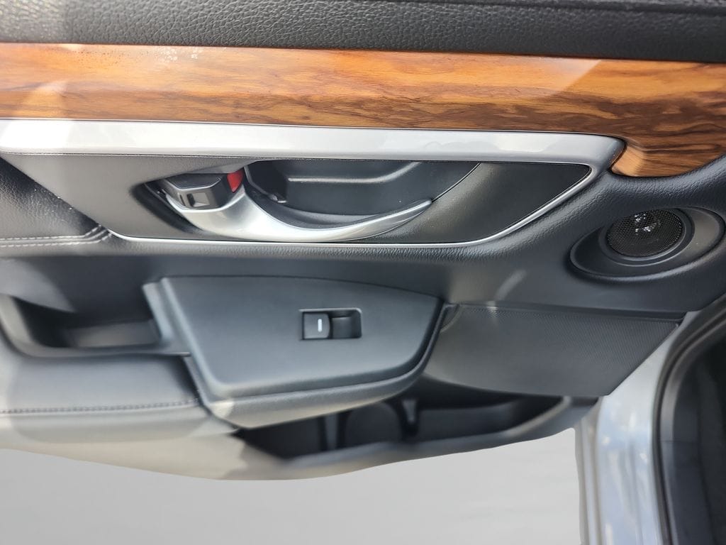 2017 Honda CR-V Touring - Photo 24