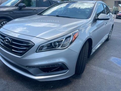 1 image of 2017 Hyundai Sonata Limited