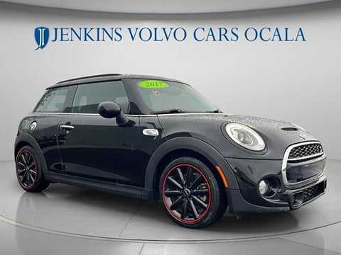 1 image of 2017 MINI Cooper S Base