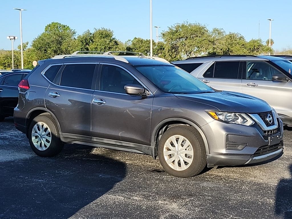 2017 Nissan Rogue S FWD's photo