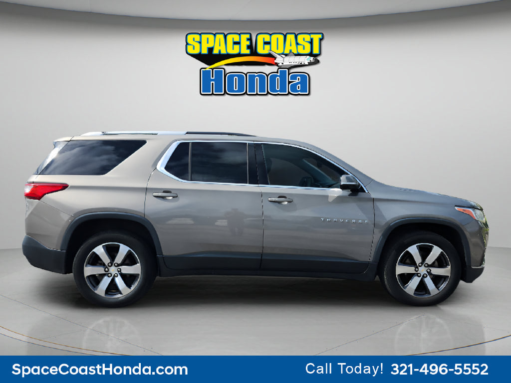 Used 2018 Chevrolet Traverse 3LT with VIN 1GNERHKW5JJ286149 for sale in Cocoa, FL