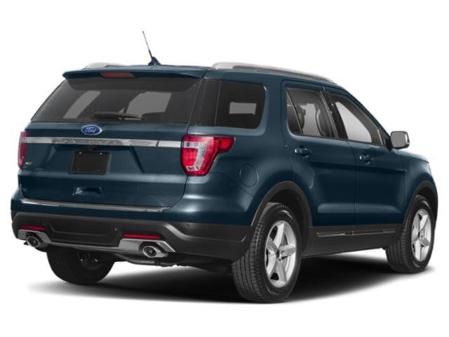 2 thumbnail image of  2018 Ford Explorer XLT